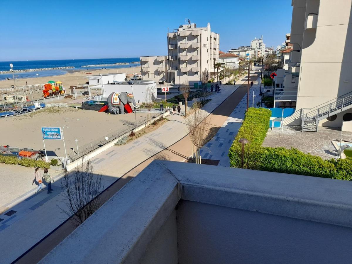 Appartamento Vista Mare Viserbella, Vicissimo Alla Fiera Rimini Exterior photo